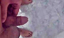 uhh, mijando gostoso no banho with my cute brazilian neighbor