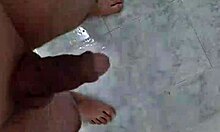 uhh, mijando gostoso no banho with my cute brazilian neighbor