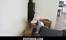 Petitehoe, tiny neighbor Kimmy Kim fits it all in tight