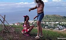 Аномальные вещи, типа, публичный секс в океане и на горе с огромным членом и крошечной 18+ пиздой... черт, папочка!