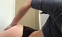 Beautiful teen 18+ on webcam solo.