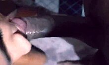 d�bora andrade coloca o pauz�o preto na boca no ch�o do banheiro