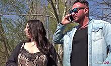 Немецкий скаут находит пухлую Элизу для сырого траха на уличном кастинге