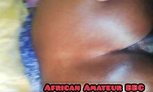 جنس رائع كانت تبحث عن حذائها تحت السرير