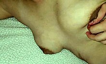 Jugueteo con las Bragas de Mi Hermanastra in Close-Up Wet Play