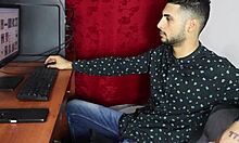 Entrevista Caliente A Nueva Chica Delgada Morena Ella Quiere Una Entrevista Y Su Jefe Le Da Un Masaje En El Culo - Perlahot69