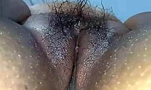 BBW Anime Äiti Imeskee ja Syö Pillua Villissä Hentai Kohtauksessa