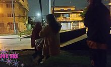 meus amigos me levaram para conhecer a praça, onde fiz deepthroat com big cock