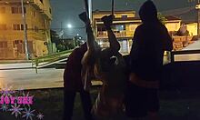 meus amigos me levaram para conhecer a praça, onde fiz deepthroat com big cock