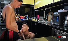 cunhado hetero me fodeu escondido no quarto