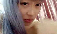 手机直播美女主播和炮友大秀足交口交浴室炮友尿身上再洗澡喜欢的不要错过