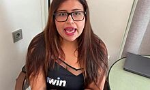 Pervert psychologist manipulates her client into a steamy session