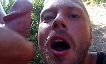 Gay cruising outdoors, wanna see public cumshots in action?