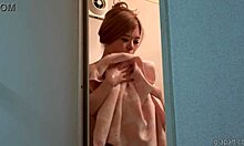 Молодая японская девчонка показывает натуральные сиськи в жарком душе ванной