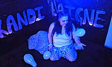 cute milf kandi laigne pops balloons in fun fetish 😊
