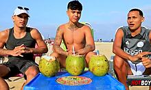 Fodendo o Safado com Meu Melhor Amigo em Intensa Ação de Grupo