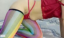 mira ese coño apretado en esa lenceria erotica en una mujer flaca