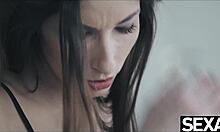 Beautiful Lesbians Eat Pussy To Orgasm In Hot 69!