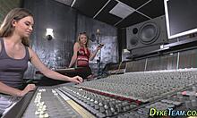 Licking Lesbian Teen 18+S