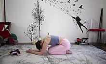 Aula de Yoga 370 com amigas maduras