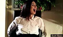 Glamorous Babe Feels Passionate Pussyfuck And Jizz