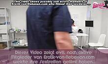 Hässlicher Patient Mann Bekommt Blowjob von Deutscher Frau Doctor in Hospital Roleplay
