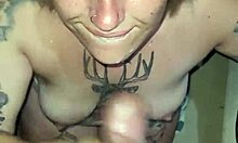 Putita la chupa toda y recibe toda la leche en la cara