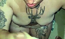 Putita la chupa toda y recibe toda la leche en la cara