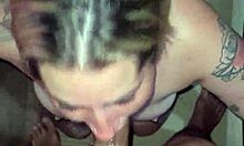 Putita la chupa toda y recibe toda la leche en la cara