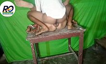 Indian bhabhi in saree gets intense sexy full chudai