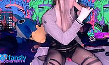 Webcam girl cumming hard and squirting with anal toy play