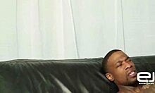 Comi o cu do meu amigo negro rabudo e ele gritou de prazer