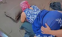 Грудастая малайская красотка в хиджабе оттрахана раком в спальне на жаре