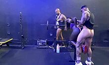 Treino Do Sexo Amigas Na Academia Fodem Com 3 Machos E Toman Muito Leite Na Cara Completo No Red Ou Sheer