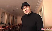 Novata rabuda faz sua primeira cena pornô com Dhones Portella.