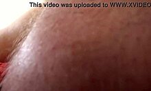 كاري ب تبدأ بلعب القدمين ثم نيك تحليلي عنيف من منظور شخصي مع تركيز على صدرها الصغير وقدميها