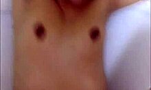 Красивая вьетнамская девчонка ЖЕСТКО ТРАХАЕТСЯ жаждущим жеребцом.