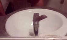 I's young and masturabting, feelin so gud ahh.