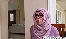 Wow, Muslim stepmom caught sucking her stepdaughter's boyfriend in a steamy threesome!