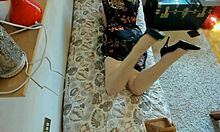 Gorgeous sexy feet for the Italian MILF 4K, want to worship them?