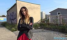 Hey pige, ingen trusser på, vil du blive bollet hårdt herude i det offentlige?