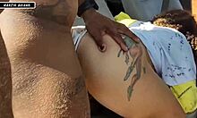 Vi Uma Mendinga Gostosa Na Rua Dando Mole Disse A Ela Que Ia Li Dar De Comer