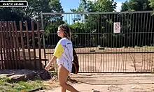 Vi Uma Mendinga Gostosa Na Rua Dando Mole Disse A Ela Que Ia Li Dar De Comer