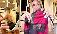 Provar provocerande lingeri för min innehållssida