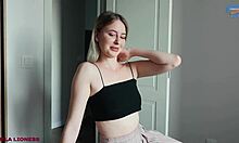 stepsister amends with dick fucking russian bitch 😈