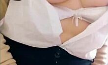 Porno de estudiantes utilizo a mi profesor como un dildo y brinco arriba de el hasta tener múltiples orgasmos y despertarlo con mis gemidos de putita