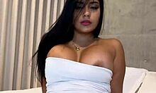 Follando en la primera cita con colombiana de curvas perfectas y gran culo