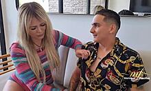 Milf chaude Monique Fuente tente son premier trio avec le jeune 18+ Danner Mendez et Dani Clark