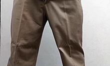 Maestro Caliente Se Saca La Leche