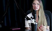 começou como modelo e virou estrela de vídeos quentes com mulheres - naty varga sheer red